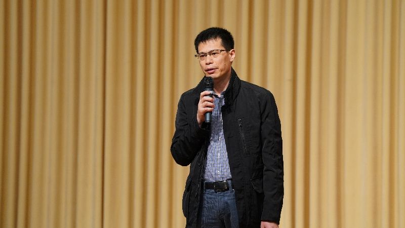 9 新華社《經(jīng)濟(jì)參考報》記者王文志_副本.jpg