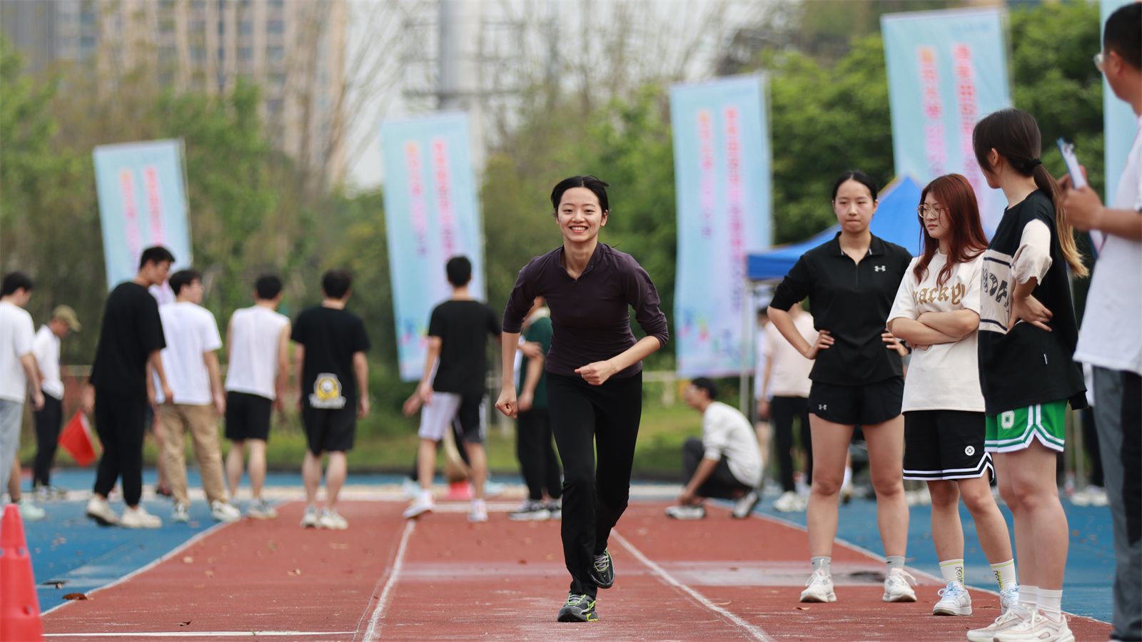 1713146700465564.jpg WechatIMG2069.jpg